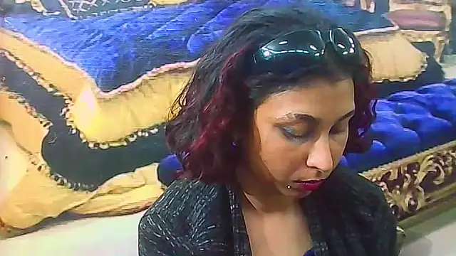 indiansexybutt - IndianSexyButt's free webcam - UK Sex Cams