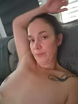 adelinegirly webcam