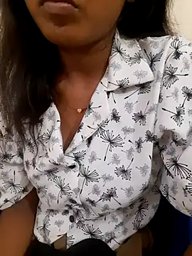 Navya6879 webcam