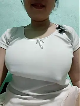 Shine_Mai webcam