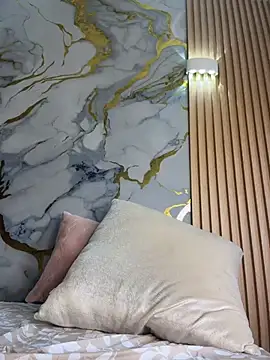 emily-Hornyy webcam