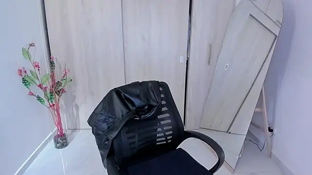 Adele_Sweett webcam