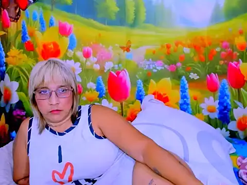 indianroxy webcam