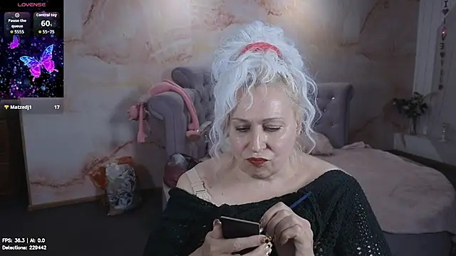 Penelope_Pinky webcam