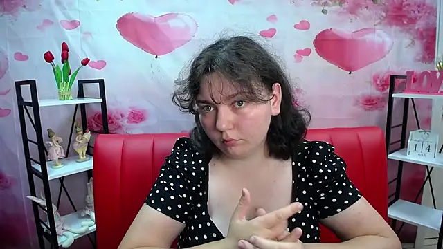 NeonilaLisova webcam