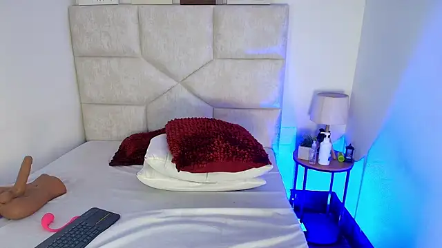 elizawiliamst webcam