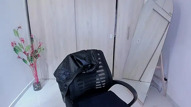 Adele_Sweett webcam
