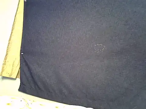 queen_bee2 live cam on StripChat
