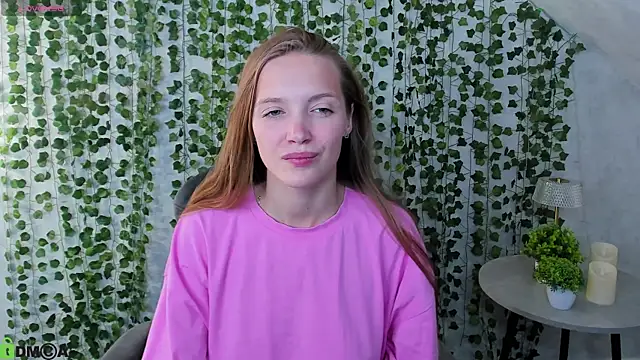 Neelly_Collins live cam on StripChat