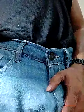 Varanasidaddy069 webcam