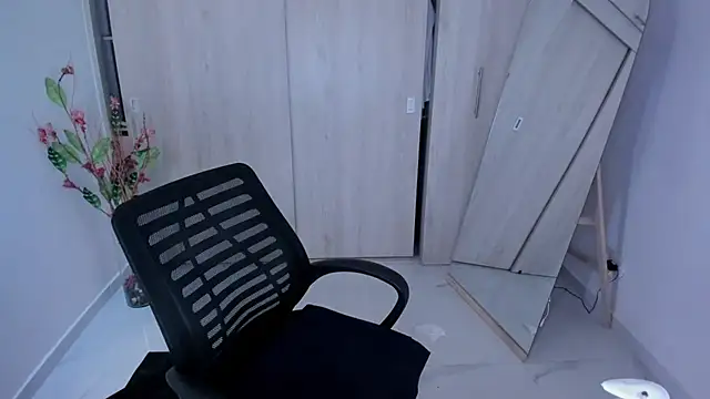 Adele_Sweett webcam