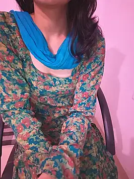 zoya_baby_ webcam