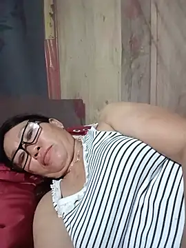 Orio_sexyy live cam on StripChat