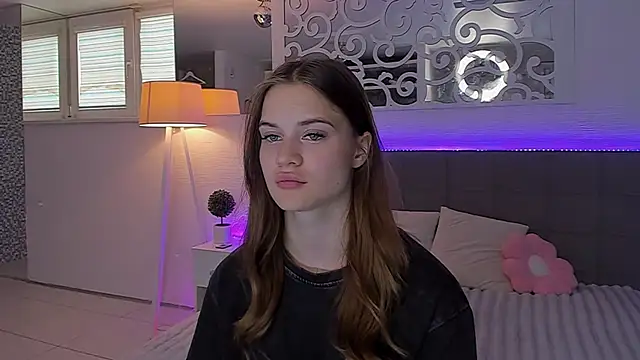 LuisaClover webcam