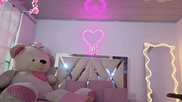 MILAH_TAY webcam