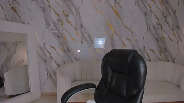 ArianaDumont webcam