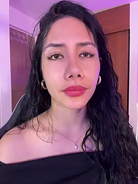 ArianaReynoldss webcam