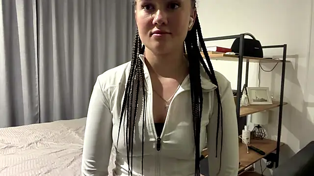 cuteshowy