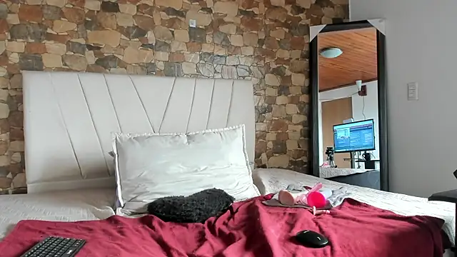 evaa-hall live cam on StripChat