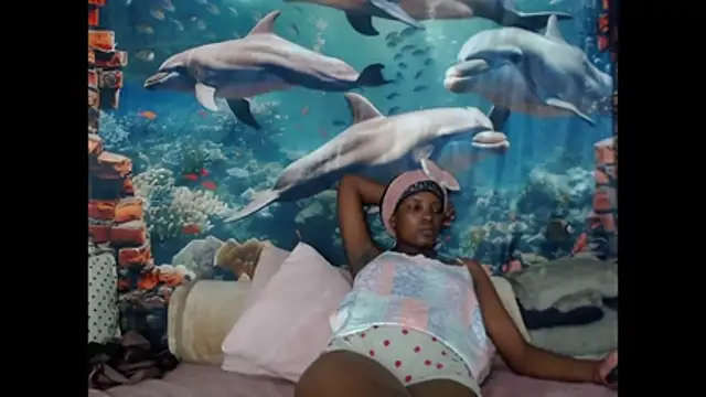 AfricanBarbiee69 webcam