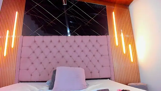 AinaPink