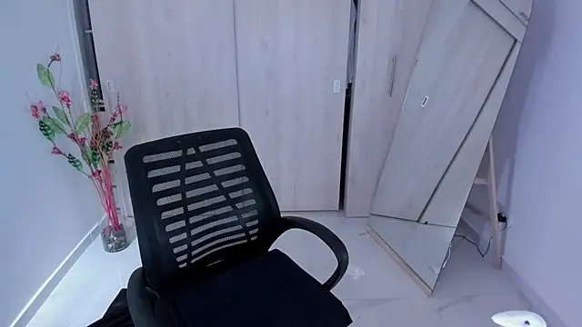 Adele_Sweett webcam