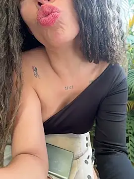 roxyrougee webcam