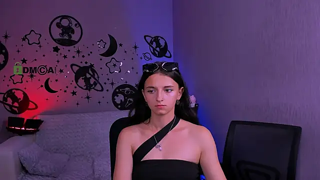 bella_dorn webcam