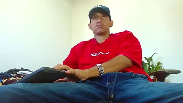 skinny23cm webcam