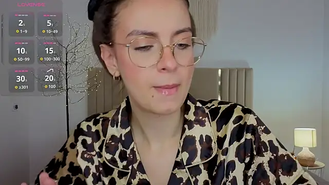 Real_cutie1 webcam