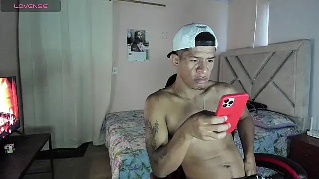 Toptony22 webcam