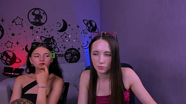 bella_dorn Live Webcam on Stripchat