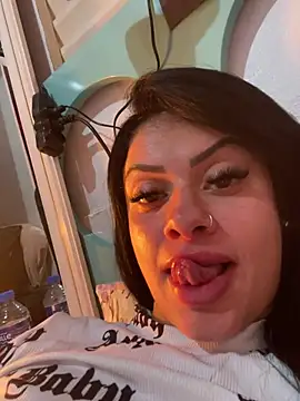 belababyy Live Web Cam Show