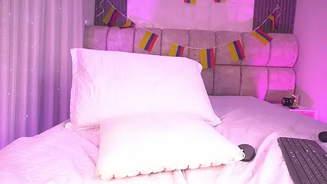 katy_rioss webcam