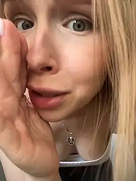 Liza_risky Live Webcam on Stripchat