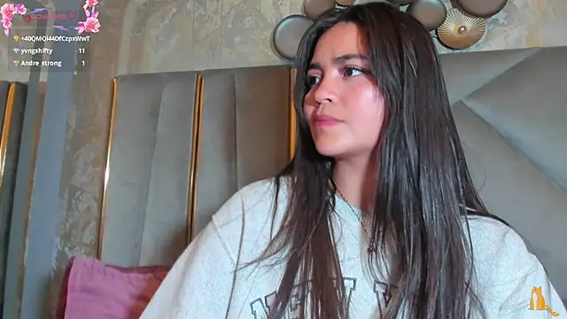 KimDevinne webcam