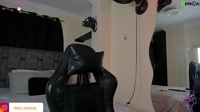 Danyhottits webcam