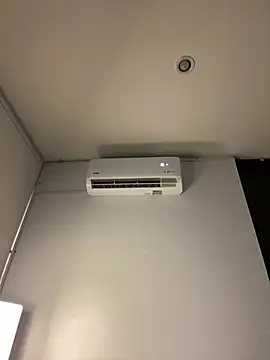 Val12777 webcam