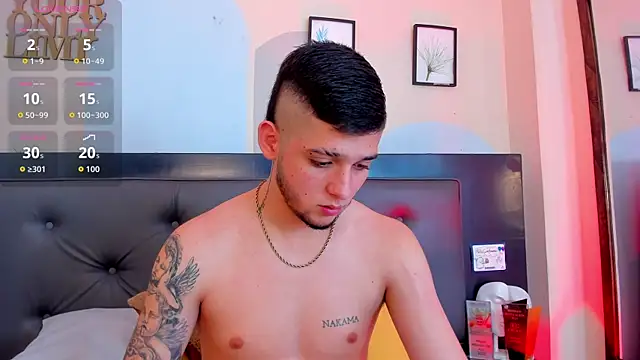 Boy_Mathew webcam