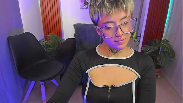 Rebeka-baker webcam