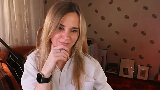 MiaSparkes webcam