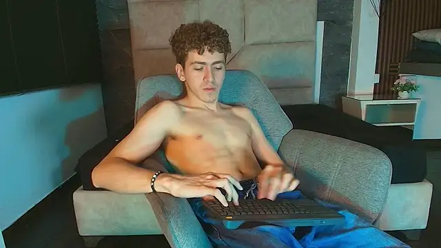 Tyler_Mcrey webcam