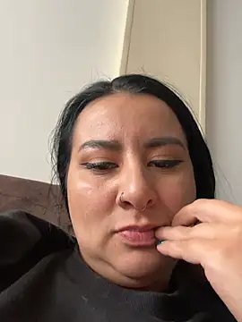 Abril_Luv webcam