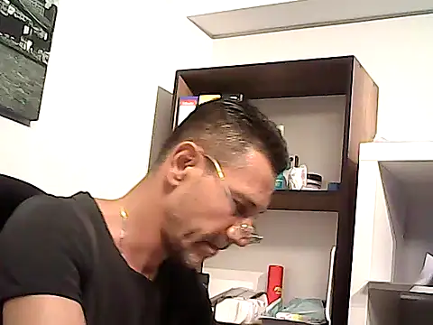 mastercharisma35 webcam