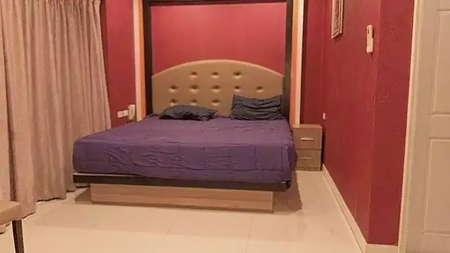 Marrymeplz webcam