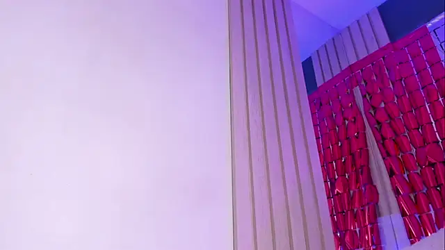 SofiCandy_ live cam on StripChat