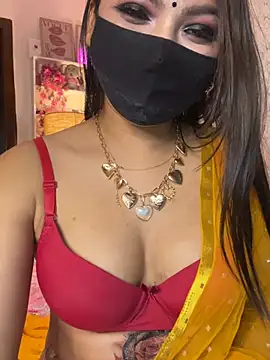 Berry_blossom live cam on StripChat