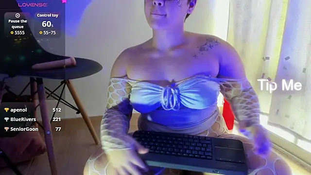 Cherry_vald live cam on StripChat