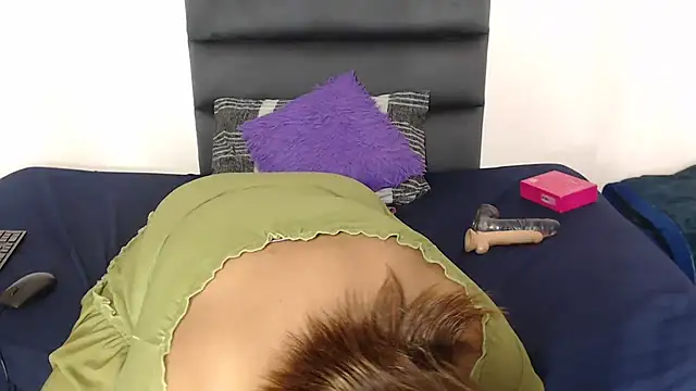 Ldidii live cam on StripChat