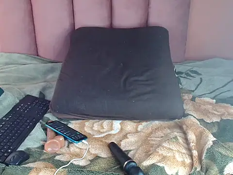 Yummy_Bubble_Butt live cam on StripChat
